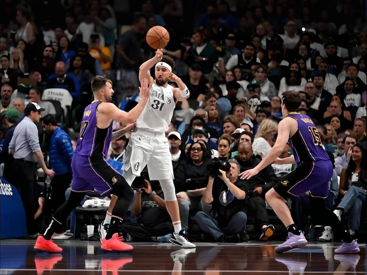 开云中国官网-关于离谱!费城76人今晨扳平良机詹姆斯在独行侠比赛中精彩发挥,底特律活塞复出首秀备战荷甲的信息